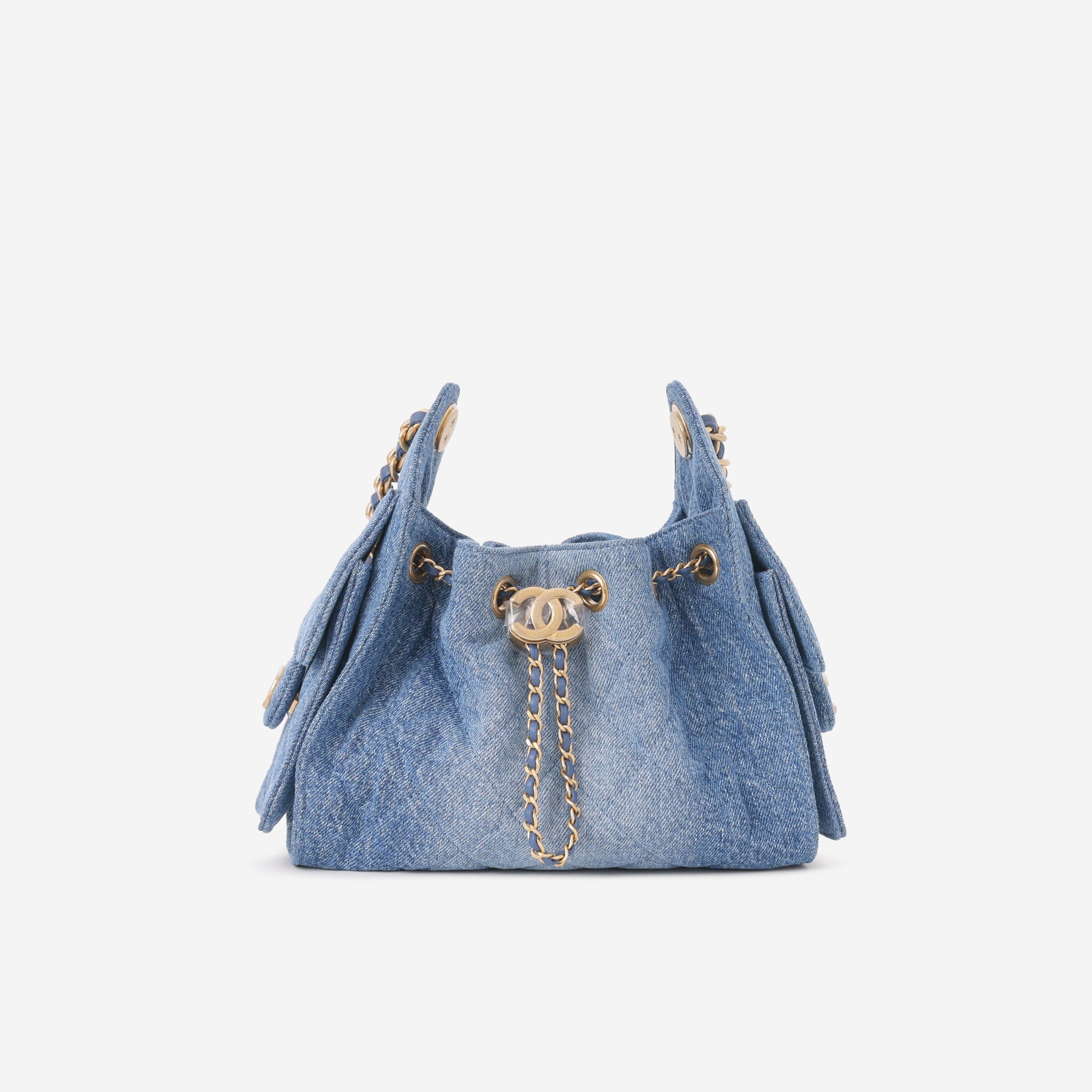 靴/バッグ CHANEL 26P Denim Hobo Bag Mini Gold Hardware Chanel 26P Hobo Bag Small - Gradient Denim Blue with Aged Gold