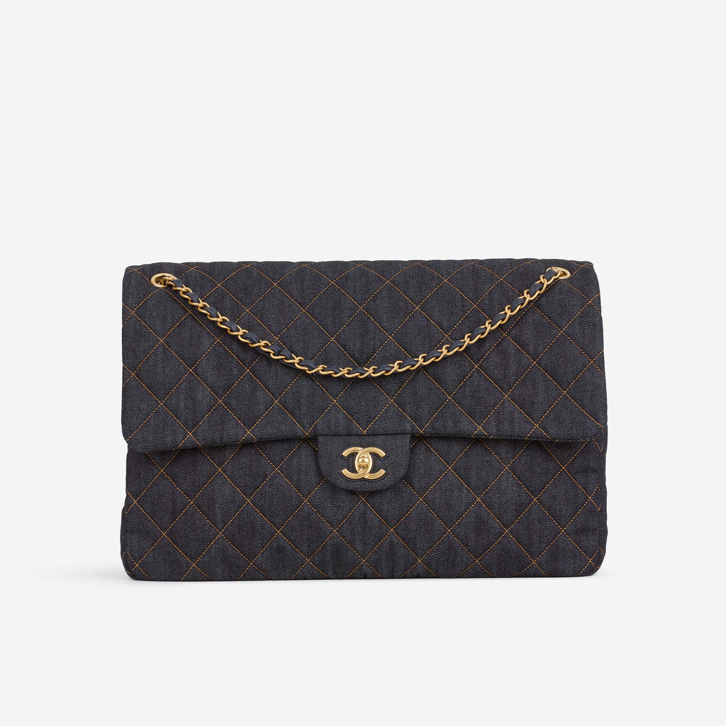 CHANELビンテージ Chanel 26P Maxi Classic Flap - Dark Blue Denim | Aged-Gold