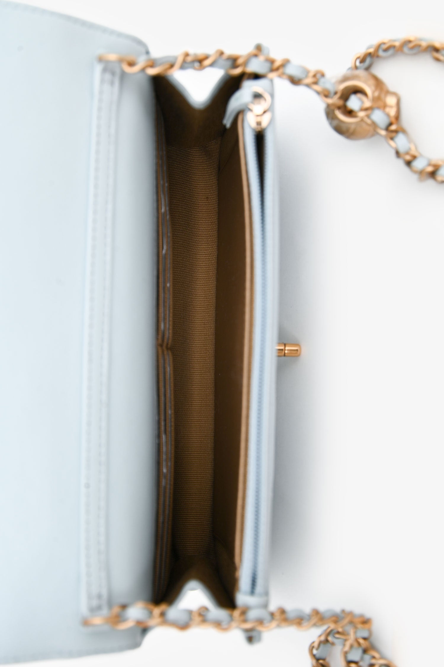 Pre-Loved Chanel™ Light Blue Leather Quilted CC Pearl Crush Wallet