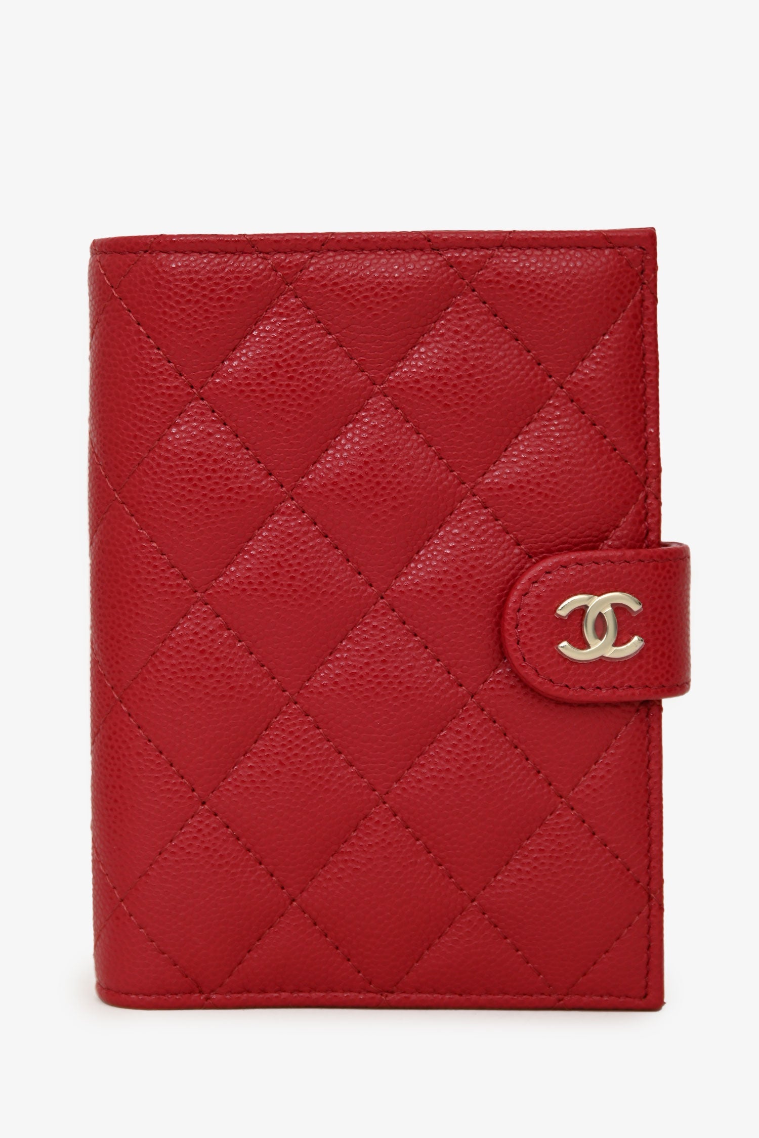 Pre-Loved Chanel™ Red Caviar Passport Holder – Lux Second Chance