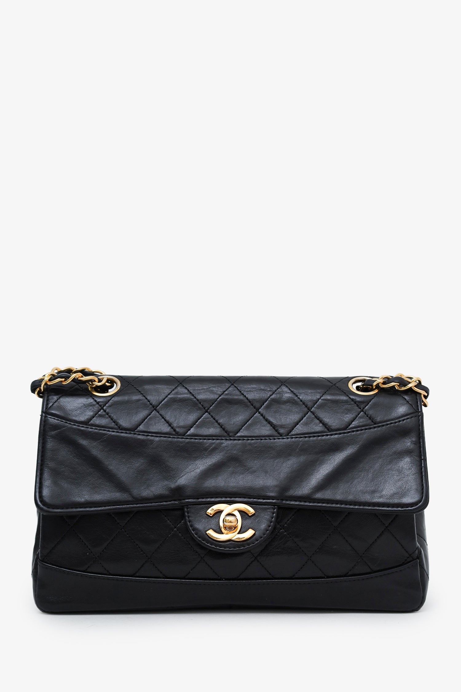 CHANEL 楽1番 Chanel™ 1989 Black Lambskin Single Flap Shoulder Bag Pre-Loved