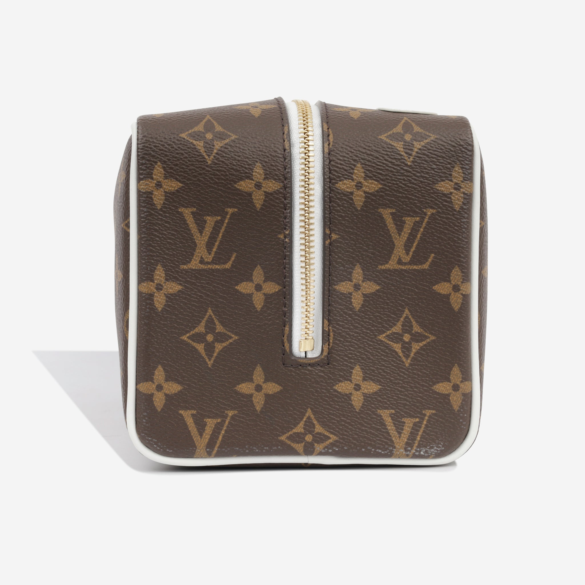 Dopp kit cloakroom cloth travel bag Louis Vuitton X NBA Brown in Cloth -  15981080